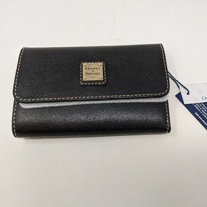 New With Tags Dooney & Bourke Small Black Leather Flap Wallet (Tan Stitch)